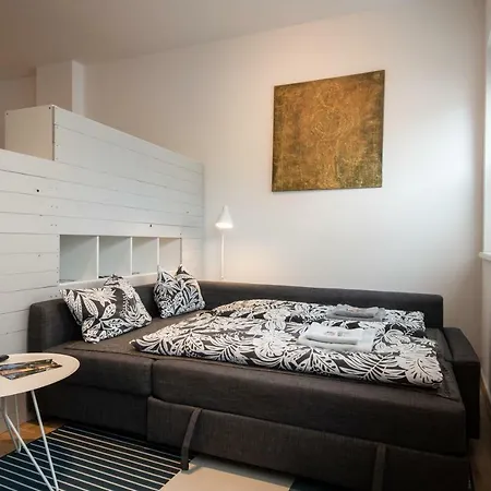 City-apartment Lendviertel - Private Parking Garage Apartman