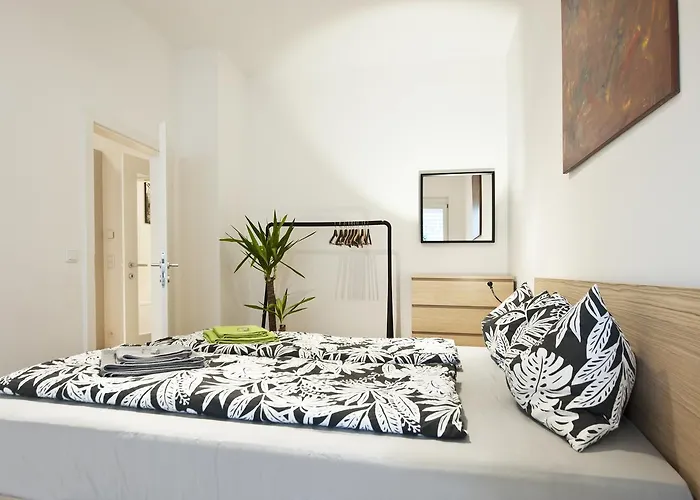 City-apartment Lendviertel - Private Parking Garage Apartment *